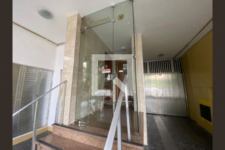 Apartamento à venda com 110m², 3 quartos e 1 vaga Apartamento à venda com 110m², 3 quartos e 1 vagaHall