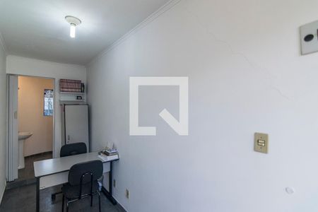 Casa à venda com 303m², 4 quartos e 4 vagas Casa à venda com 303m², 4 quartos e 4 vagasEscritório