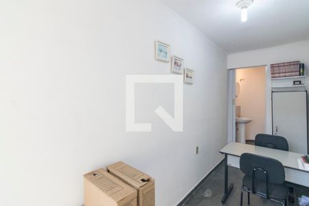 Casa à venda com 303m², 4 quartos e 4 vagas Casa à venda com 303m², 4 quartos e 4 vagasEscritório