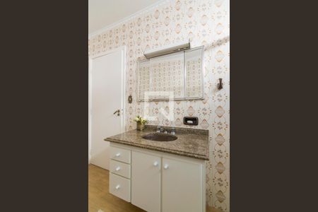 Casa à venda com 303m², 4 quartos e 4 vagas Casa à venda com 303m², 4 quartos e 4 vagasBanheiro da Suite 1