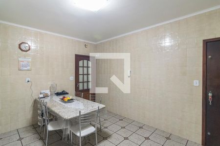 Casa à venda com 303m², 4 quartos e 4 vagas Casa à venda com 303m², 4 quartos e 4 vagasCozinha