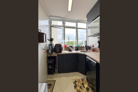 Apartamento à venda com 140m², 3 quartos e 2 vagasCozinha