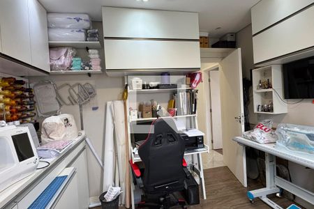 Apartamento à venda com 140m², 3 quartos e 2 vagasQuarto 2