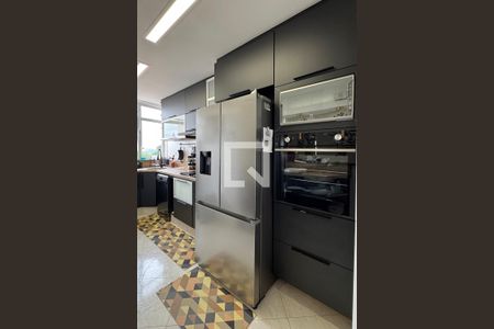 Apartamento à venda com 140m², 3 quartos e 2 vagasCozinha