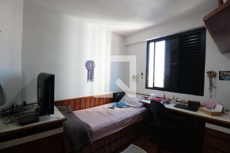 Apartamento à venda com 80m², 3 quartos e 2 vagasQuarto 2