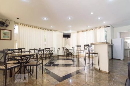 Apartamento para alugar com 28m², 1 quarto e 1 vagaÁrea comum - Salão de festas