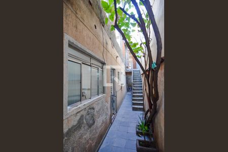 Casa à venda com 160m², 2 quartos e 2 vagasCorredor Lateral