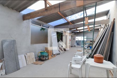 Casa à venda com 160m², 2 quartos e 2 vagasTerraço