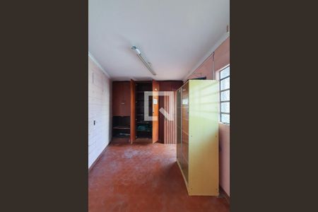 Casa à venda com 400m², 3 quartos e 6 vagas Casa à venda com 400m², 3 quartos e 6 vagasÁrea de serviço