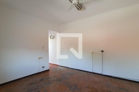 Casa à venda com 400m², 3 quartos e 6 vagas Casa à venda com 400m², 3 quartos e 6 vagasEdícula