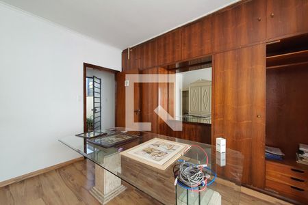 Casa à venda com 400m², 3 quartos e 6 vagas Casa à venda com 400m², 3 quartos e 6 vagasQuarto 2