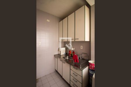 Apartamento à venda com 46m², 1 quarto e sem vaga Apartamento à venda com 46m², 1 quarto e sem vagaCozinha e Área de Serviço