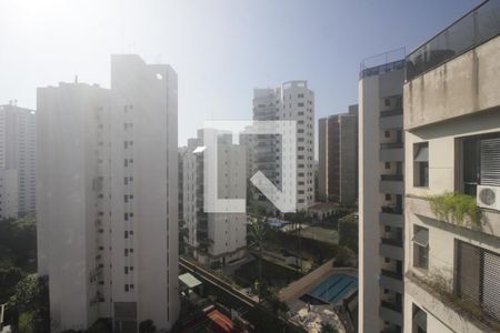 Apartamento à venda com 408m², 3 quartos e 4 vagasVista da suíte 2