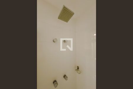 Apartamento à venda com 60m², 2 quartos e 1 vaga Apartamento à venda com 60m², 2 quartos e 1 vagaDetalhe Banheiro