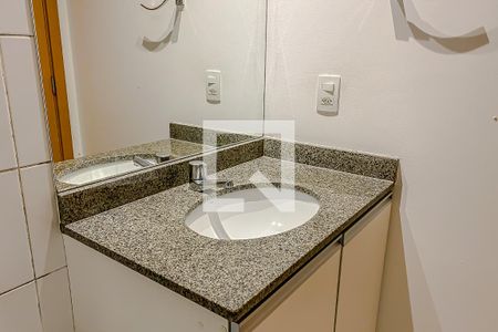 Apartamento à venda com 60m², 2 quartos e 1 vaga Apartamento à venda com 60m², 2 quartos e 1 vagaDetalhe Banheiro da Suite