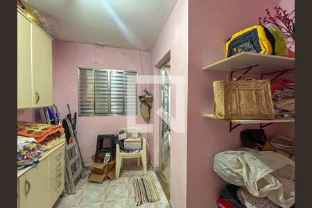 Casa à venda com 232m², 5 quartos e 2 vagas Casa à venda com 232m², 5 quartos e 2 vagasQuarto de Serviço