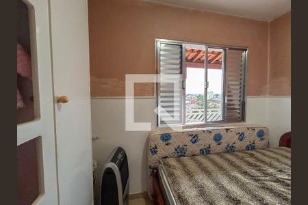 Casa à venda com 232m², 5 quartos e 2 vagas Casa à venda com 232m², 5 quartos e 2 vagasQuarto 2