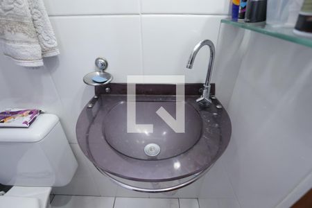 Casa de condomínio à venda com 133m², 2 quartos e 2 vagasBanheiro da Suíte 2