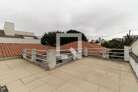 Casa à venda com 140m², 3 quartos e 8 vagasTerraço