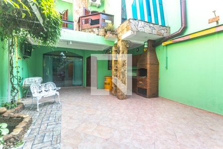 Casa à venda com 210m², 3 quartos e 4 vagas Casa à venda com 210m², 3 quartos e 4 vagasChurrasqueira