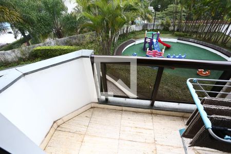 Apartamento à venda com 176m², 3 quartos e 3 vagasSuíte 3 sacada