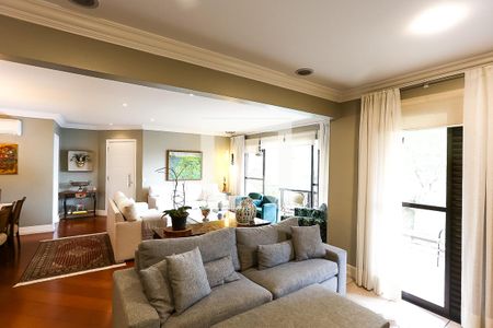 Sala  de apartamento à venda com 3 quartos, 176m² em Vila Suzana, São Paulo