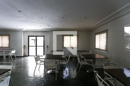 Apartamento à venda com 176m², 3 quartos e 3 vagasÁrea comum - Salão de festas