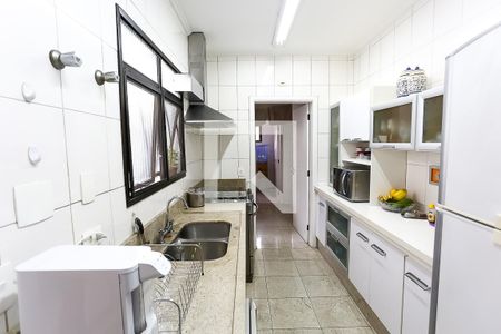 Apartamento à venda com 176m², 3 quartos e 3 vagasCozinha