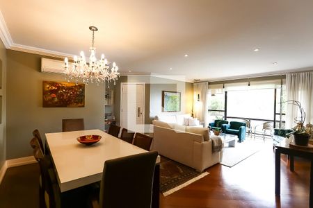 Sala  de apartamento à venda com 3 quartos, 176m² em Vila Suzana, São Paulo