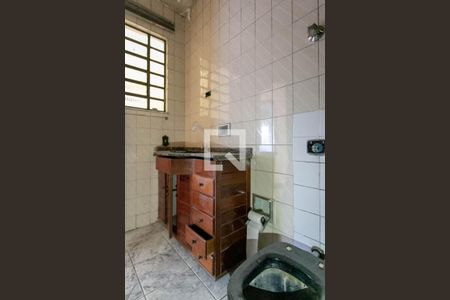 Casa à venda com 271m², 2 quartos e 1 vaga Casa à venda com 271m², 2 quartos e 1 vagaBanheiro