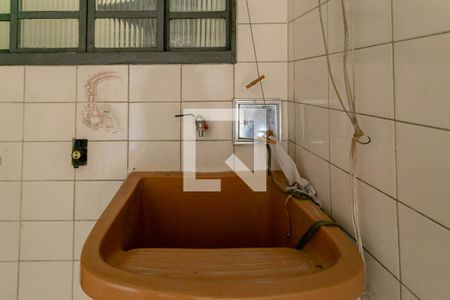 Casa à venda com 271m², 2 quartos e 1 vaga Casa à venda com 271m², 2 quartos e 1 vagaÁrea de Serviço