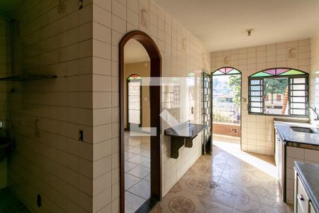 Casa à venda com 271m², 2 quartos e 1 vaga Casa à venda com 271m², 2 quartos e 1 vagaCozinha