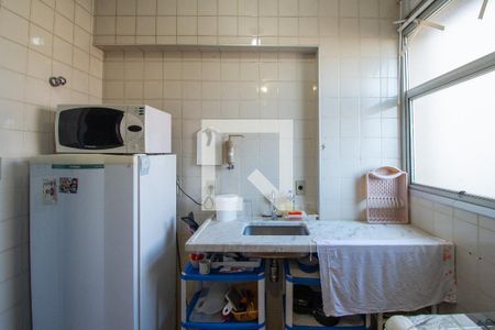 Apartamento à venda com 65m², 1 quarto e 1 vaga Apartamento à venda com 65m², 1 quarto e 1 vagaCozinha e Área de Serviço