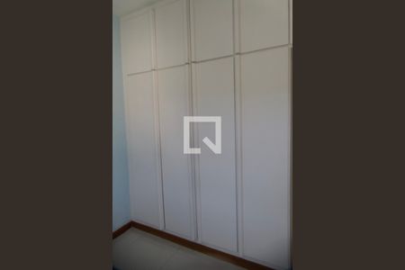 Apartamento à venda com 70m², 2 quartos e 1 vaga Apartamento à venda com 70m², 2 quartos e 1 vagaSuíte