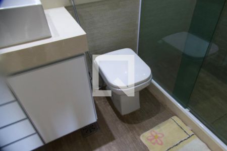 Apartamento à venda com 70m², 2 quartos e 1 vaga Apartamento à venda com 70m², 2 quartos e 1 vagaBanheiro social