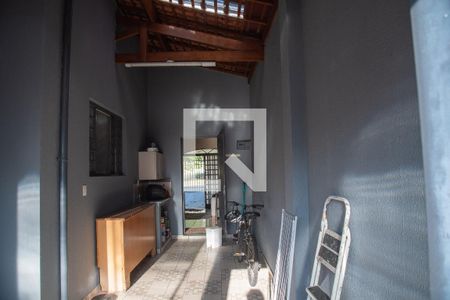 Casa à venda com 220m², 4 quartos e 3 vagas Casa à venda com 220m², 4 quartos e 3 vagasÁrea de Serviço