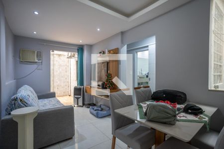 Sala de apartamento à venda com 2 quartos, 50m² em Tijuca, Rio de Janeiro