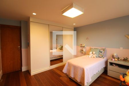 Apartamento à venda com 385m², 5 quartos e 4 vagasSuíte 1