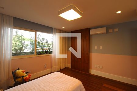 Apartamento à venda com 385m², 5 quartos e 4 vagasSuíte 1