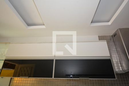 Casa à venda com 448m², 3 quartos e 2 vagasCozinha - Armários