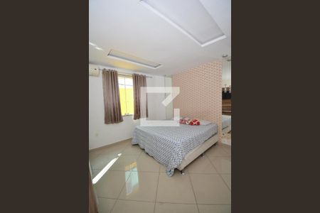 Casa à venda com 448m², 3 quartos e 2 vagasSuíte