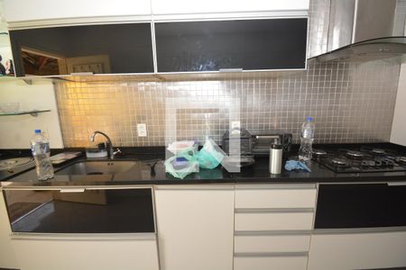 Casa à venda com 448m², 3 quartos e 2 vagasCozinha - Armários