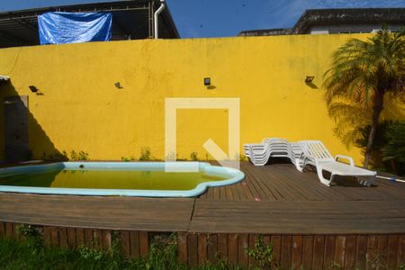 Casa à venda com 448m², 3 quartos e 2 vagasQuintal - Piscina