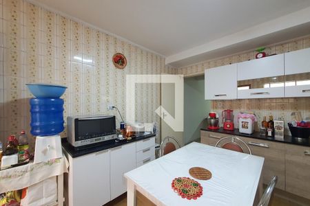 Casa à venda com 111m², 2 quartos e 2 vagas Casa à venda com 111m², 2 quartos e 2 vagasCozinha