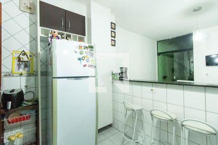Casa à venda com 100m², 4 quartos e 2 vagas Casa à venda com 100m², 4 quartos e 2 vagasCozinha