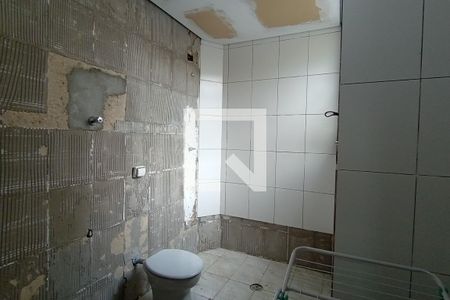 Casa à venda com 222m², 3 quartos e 2 vagas Casa à venda com 222m², 3 quartos e 2 vagasBanheiro Suíte