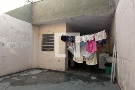 Casa à venda com 222m², 3 quartos e 2 vagas Casa à venda com 222m², 3 quartos e 2 vagasQuintal e Área de Serviço