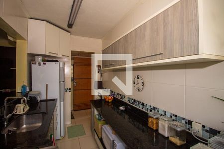 Apartamento à venda com 56m², 2 quartos e 1 vaga Apartamento à venda com 56m², 2 quartos e 1 vagaCozinha e Área de Serviço