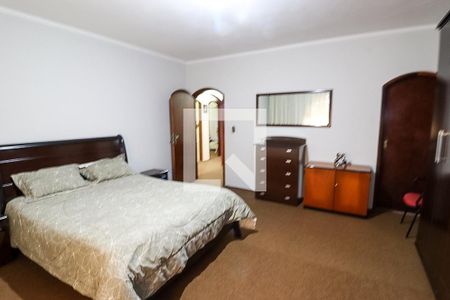 Casa à venda com 310m², 6 quartos e 3 vagas Casa à venda com 310m², 6 quartos e 3 vagasSuíte