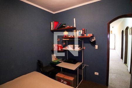 Casa à venda com 310m², 6 quartos e 3 vagas Casa à venda com 310m², 6 quartos e 3 vagasQuarto 2